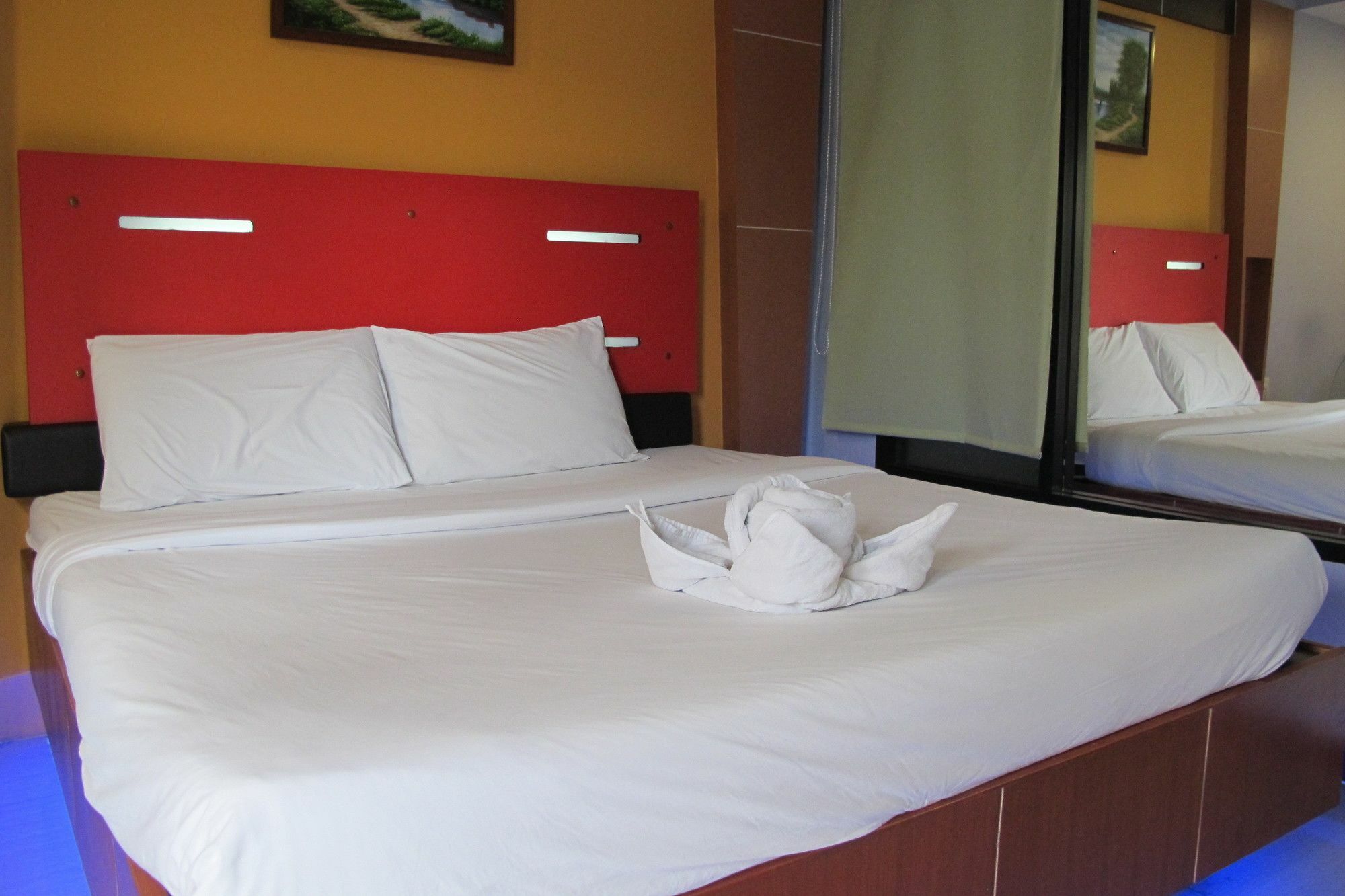 Jirapa Modern Resort Чонбури Екстериор снимка